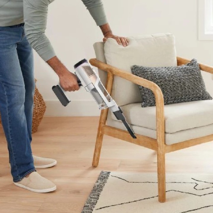 Shark bežični usisivač IW1611EU