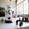 DeLonghi aparat za kafu Dedica EC685.W