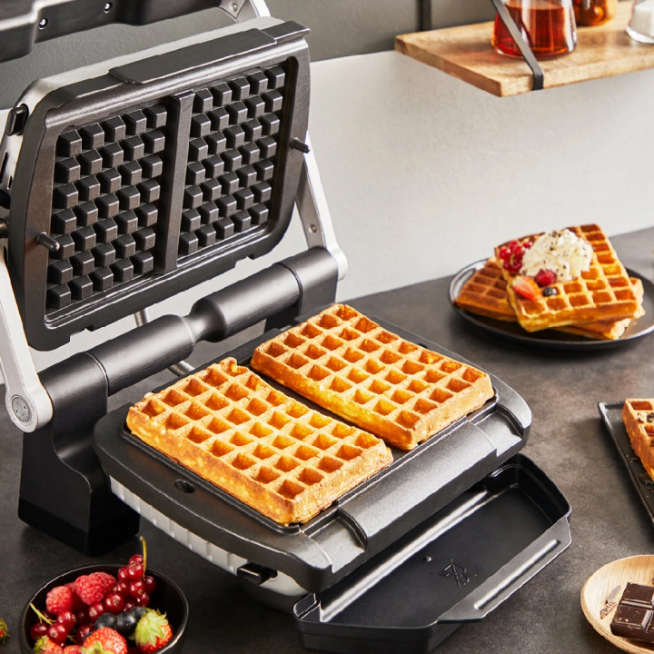 Tefal električni roštilj Optigrill+ GC718D10