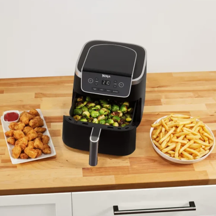 Ninja Air Fryer friteza na vrući zrak 4.7L – 1750W, AirCrisp tehnologija, 4 funkcije kuhanja, nano keramički premaz