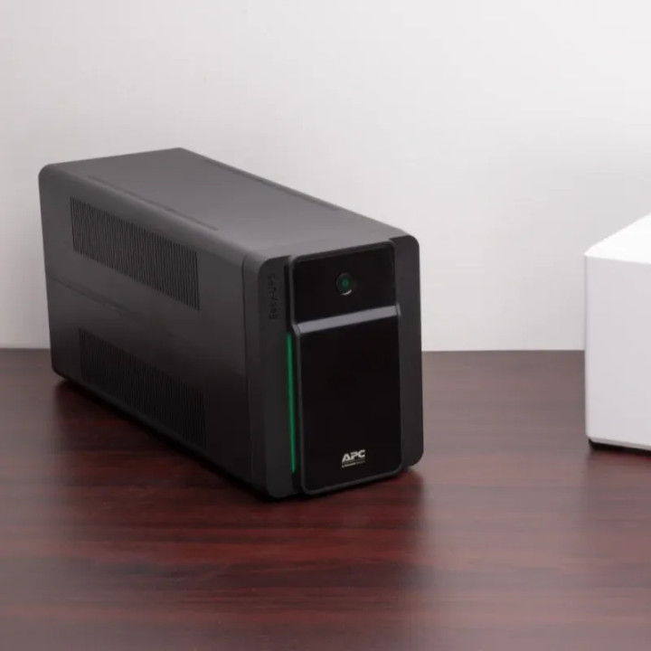 UPS APC BVX2200LI-GR 2200VA/1200W