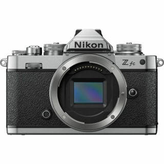Nikon Z fc Kit w/DX 18-140 VR