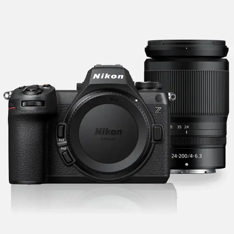 Nikon Z6 III + 24-200 Kit